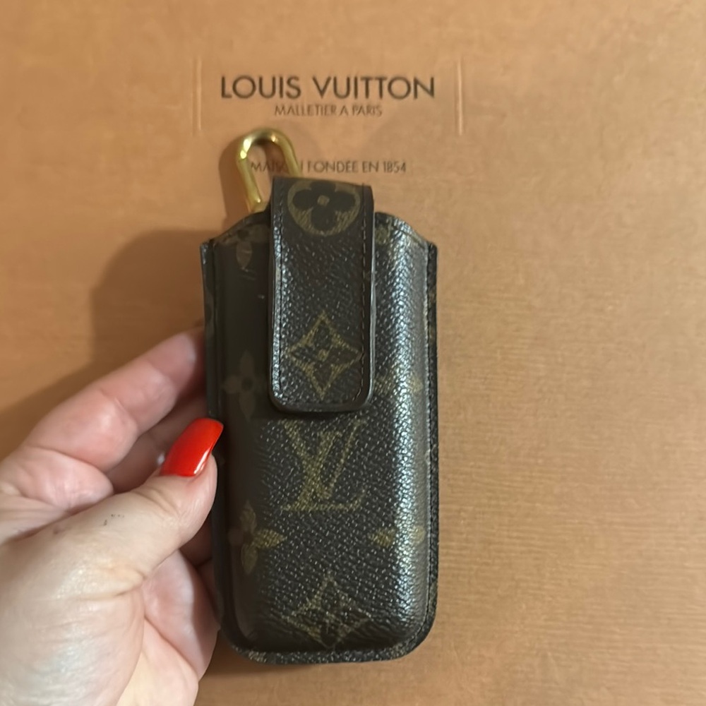 Authentic Louis Vuitton Brown Leather pouch